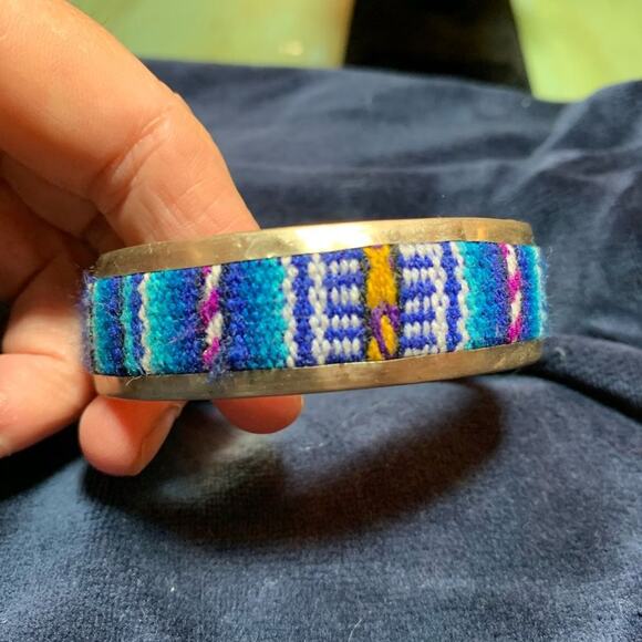 3 ASSORTED VTG WOVEN PERUVIAN TYPE BRACELETS - Picture 3 of 8